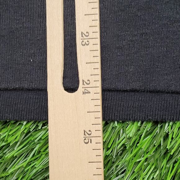 Vintage 1997 Tazmanian Devil Sweatshirt Womens XL 22x25 Black - Picture 13 of 13